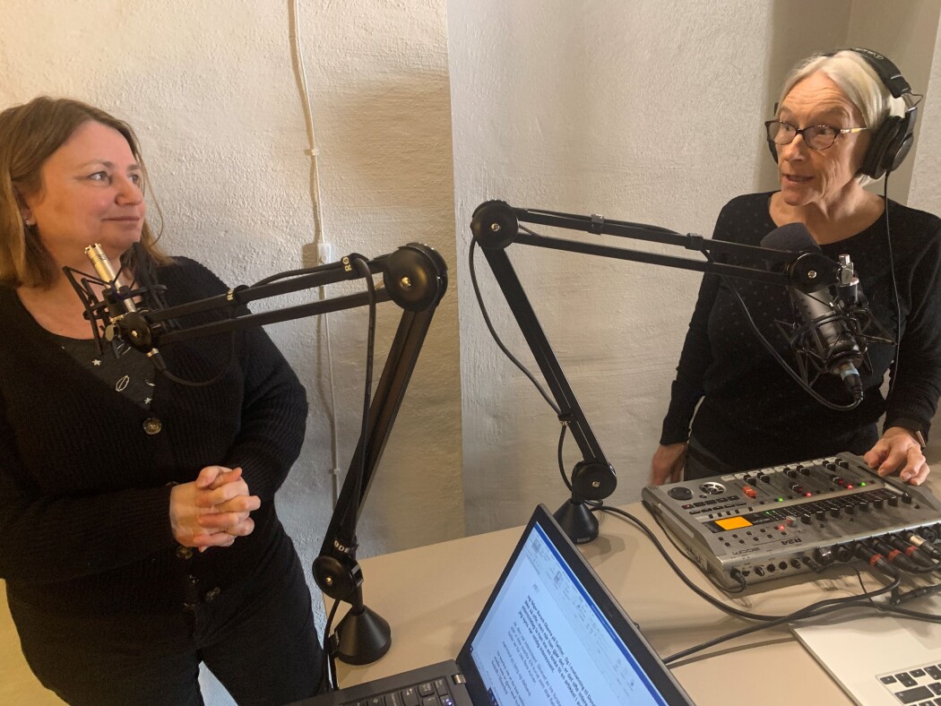Nina Kristiansen (til venstre) og Anne Synnevåg deltar i ekstrasending av Forskningspodden. Nina Kristiansen (til venstre) og Anne Synnevåg deltar i ekstrasending av Forskningspodden.