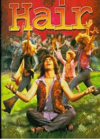 "Hair, populær musikal etter 30 år. Her fra en oppsetning av Art Musikal Skole." "Hair, populær musikal etter 30 år. Her fra en oppsetning av Art Musikal Skole."