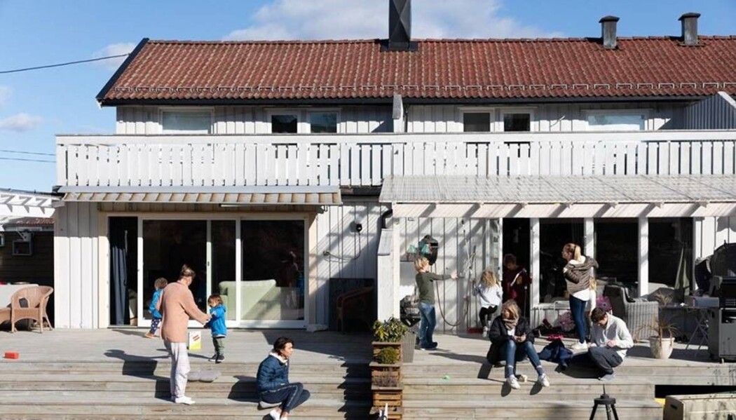 Koronaepidemien har grepet inn i nordmenns liv med strenge karanteneregler, stengte skoler og begrenset sosial kontakt. Koronaepidemien har grepet inn i nordmenns liv med strenge karanteneregler, stengte skoler og begrenset sosial kontakt.