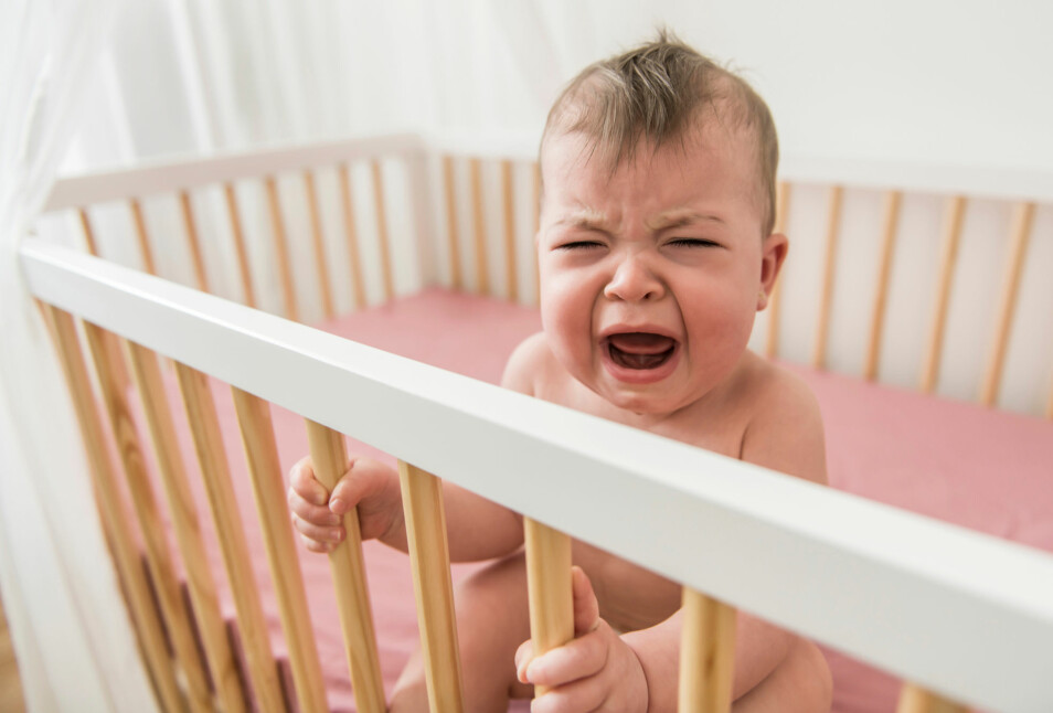 Barn tar ikke skade av å gråte seg i søvn, ifølge ny studie.