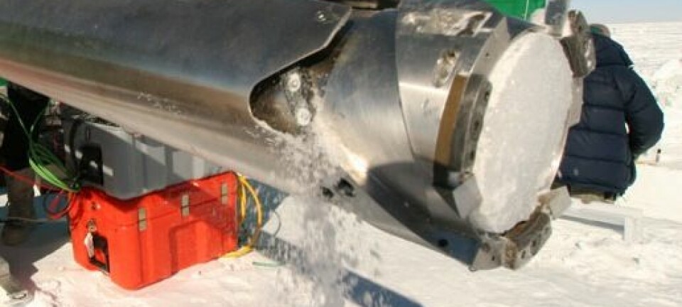 Iskjerneboring i Antarktis i forbindelse med Polarårprosjektet TASTE-IDEA. Stein Tronstad/ Norsk Polarinstitutt