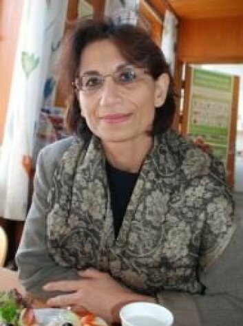 "Professor Ziba Mir-Hosseini er rettsantropolog og jobber på University of London. (Foto: Hannah Helseth)"