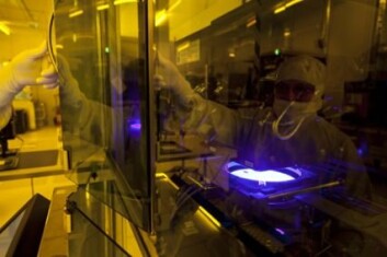 Et eneste støvkorn kan ødelegge for tjue ukers produksjonstid. (Foto: Sintef) Et eneste støvkorn kan ødelegge for tjue ukers produksjonstid. (Foto: Sintef)