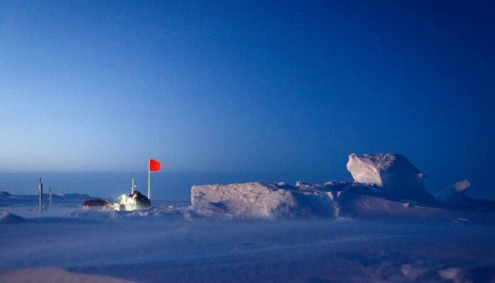 Bitende kulde ned mot minus 55 grader fikk Dmitry Divine erfare under det fire måneder lange oppholdet i isødet. Bitende kulde ned mot minus 55 grader fikk Dmitry Divine erfare under det fire måneder lange oppholdet i isødet.
