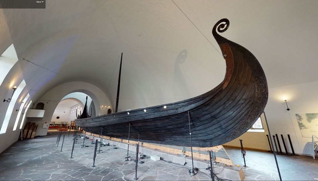 Oserbergskipet slik du kan se det i Vikingsskipshuset sin virtuelle utstilling. Oserbergskipet slik du kan se det i Vikingsskipshuset sin virtuelle utstilling.