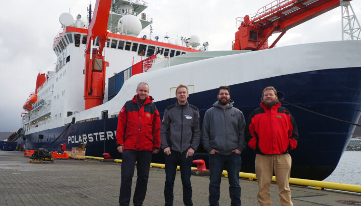 Her er noen av deltakerne fra Norsk Polarinstitutt i MOSAiC-prosjektet før avreise høsten 2019, fra venstre: Sebastian Gerland Dmitry Divine, Benjamin Lange og Mats Granskog. Her er noen av deltakerne fra Norsk Polarinstitutt i MOSAiC-prosjektet før avreise høsten 2019, fra venstre: Sebastian Gerland Dmitry Divine, Benjamin Lange og Mats Granskog.
