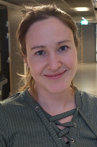 Kristin Bergum uten maske og lab-antrekk. Kristin Bergum uten maske og lab-antrekk.