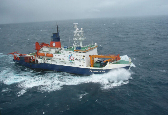 Forskningsskipet POLARSTERN ble brukt i prosjektet. Dette bildet er tatt i september 2004. (Foto: Alfred Wegener Institute) Forskningsskipet POLARSTERN ble brukt i prosjektet. Dette bildet er tatt i september 2004. (Foto: Alfred Wegener Institute)