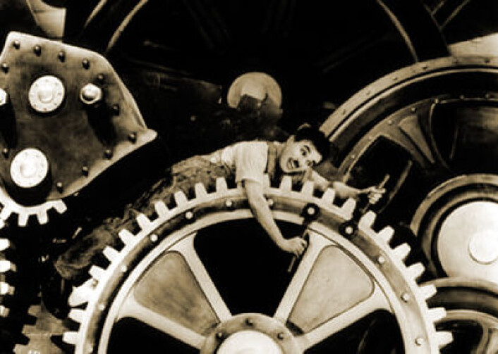 Charlie Chaplin som landstrykeren og fabrikkarbeideren i Modern Times. (Foto: Wikimedia Commons) Charlie Chaplin som landstrykeren og fabrikkarbeideren i Modern Times. (Foto: Wikimedia Commons)