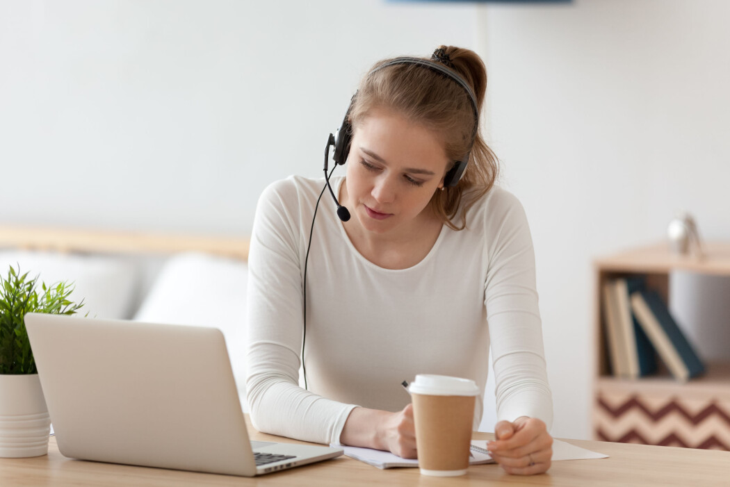 Nå må forelesere og studentene over på digital undervisning. Det har gått veldig greit. Nå må forelesere og studentene over på digital undervisning. Det har gått veldig greit.