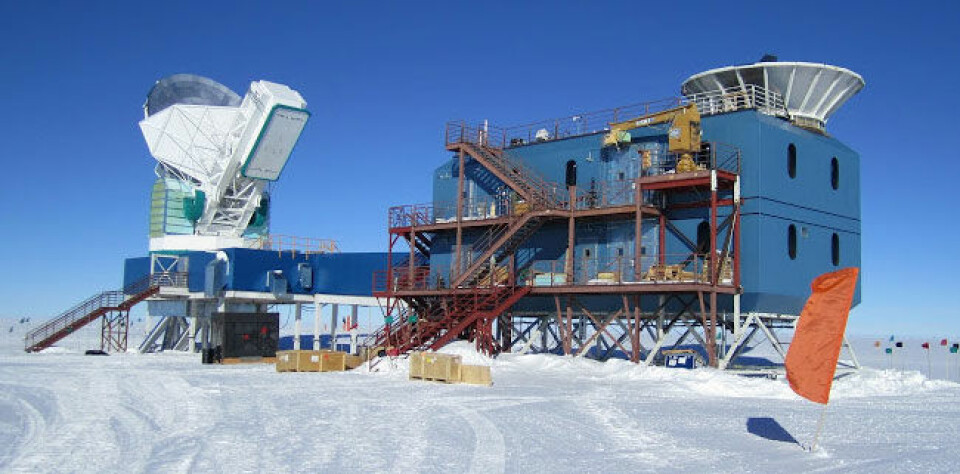 Oppdagelsen er gjort av det gedigne BICEP 2-teleskopet på Sørpolen. (Foto: Harvard University)
