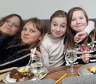 Mer utmark på menyen: Smaksverkstedet for sau 2019 hadde deltakere i alle aldre – her et knippe fra Haldde Montessoriskole i Alta. Mer utmark på menyen: Smaksverkstedet for sau 2019 hadde deltakere i alle aldre – her et knippe fra Haldde Montessoriskole i Alta.