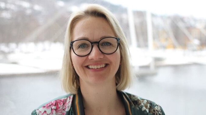– Koronakrisen har gitt oss alle mulige bevis for hvor viktig yrker som sykepleier er for samfunnet, sier Pia Cecilie Bing-Jonsson ved Universitetet i Sørøst-Norge. – Koronakrisen har gitt oss alle mulige bevis for hvor viktig yrker som sykepleier er for samfunnet, sier Pia Cecilie Bing-Jonsson ved Universitetet i Sørøst-Norge.