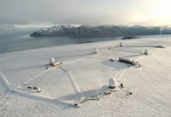 "Svalbard satellittstasjon."