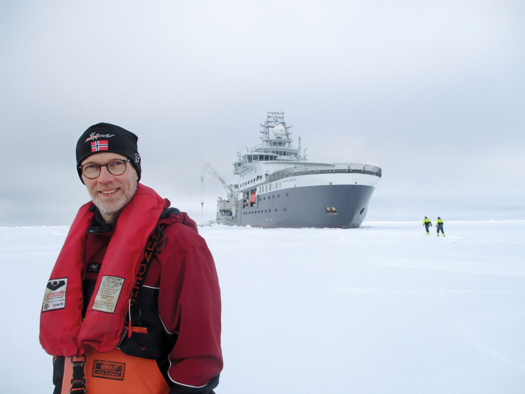 Leif Christian Stige var tre uker på tokt med forskningsfartøyet Kronprins Haakon for å undersøke marinbiologien i de nordlige områdene i Barentshavet. Leif Christian Stige var tre uker på tokt med forskningsfartøyet Kronprins Haakon for å undersøke marinbiologien i de nordlige områdene i Barentshavet.