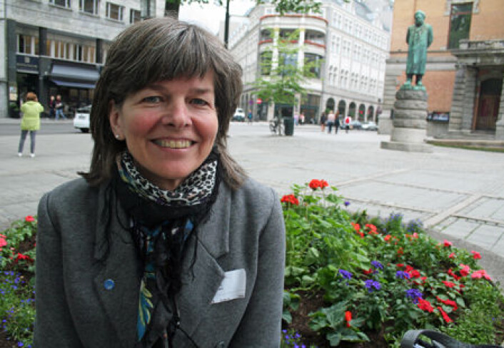 - Det er veldig viktig å ta klimaendringene på alvor, men jeg synes at i Rio skal man ikke la klima overskygge alt annet, sier professor Ruth Haug ved Universitetet for miljø og biovitenskap foran FN-konferansen Rio 20 i neste uke. (Foto: Asle Rønning) - Det er veldig viktig å ta klimaendringene på alvor, men jeg synes at i Rio skal man ikke la klima overskygge alt annet, sier professor Ruth Haug ved Universitetet for miljø og biovitenskap foran FN-konferansen Rio 20 i neste uke. (Foto: Asle Rønning)