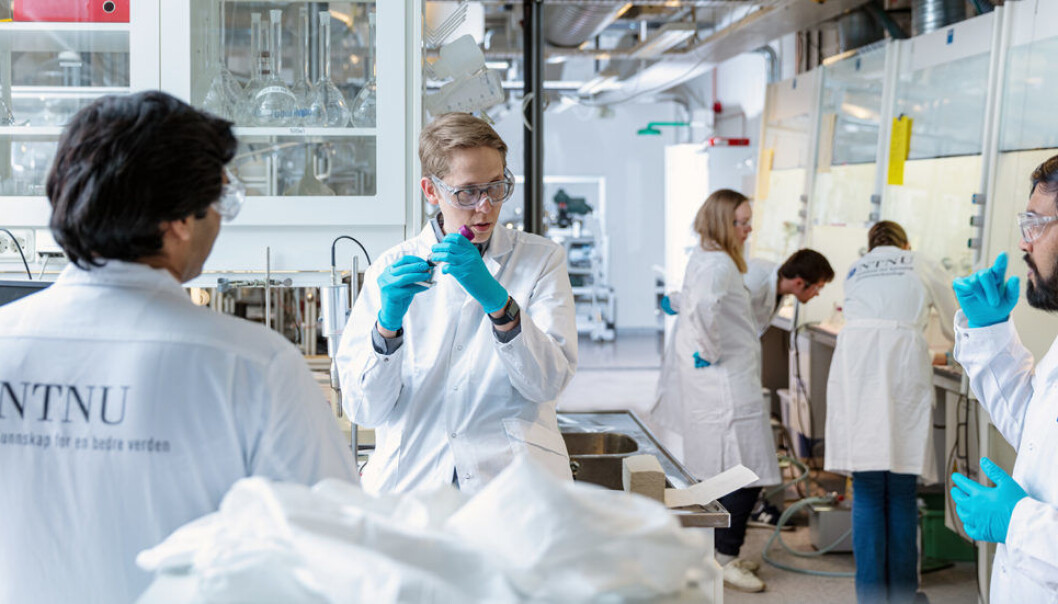 NTNU is mass producing a new COVID-19 test. From left:. Anuvansh Sharma, Vegar Ottesen and Sulalit Bandyopadhyay. NTNU is mass producing a new COVID-19 test. From left:. Anuvansh Sharma, Vegar Ottesen and Sulalit Bandyopadhyay.