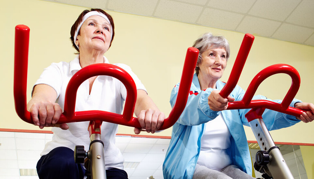 New research shows that people with atrial fibrillation who follow the authorities’ recommendations for physical activity generally live longer compared with inactive patients. Their risk of dying from cardiovascular disease is also cut in half. New research shows that people with atrial fibrillation who follow the authorities’ recommendations for physical activity generally live longer compared with inactive patients. Their risk of dying from cardiovascular disease is also cut in half.