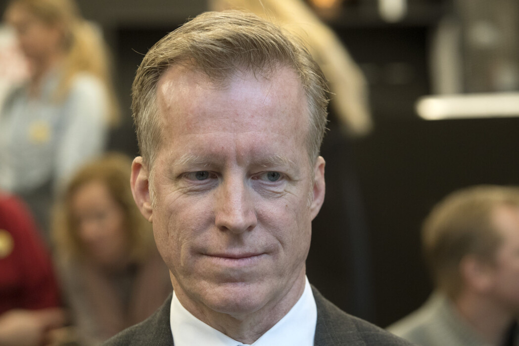 Rektor Curt Rice ved OsloMet (tidligere Høyskolen i Oslo og Akershus) mener det kan være riktig å la kvinnelige forskere komme tilbake på jobb tidligere enn menn. Rektor Curt Rice ved OsloMet (tidligere Høyskolen i Oslo og Akershus) mener det kan være riktig å la kvinnelige forskere komme tilbake på jobb tidligere enn menn.
