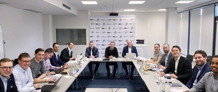 The team from TNO, FFI and Royal NLR responsible for developing the new nano satellites. The team from TNO, FFI and Royal NLR responsible for developing the new nano satellites.