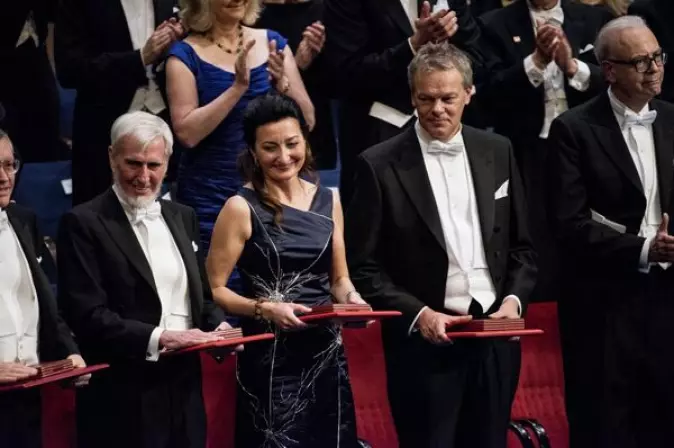 Edvard og hans daværende kone May Britt på Nobelprisutdeling i 2014: