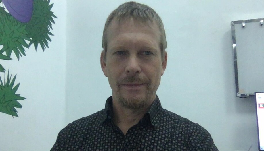 Mattias Larsson er forsker tilknyttet Karolinska Institutet i Stockholm, men jobber som lege i Hanoi.