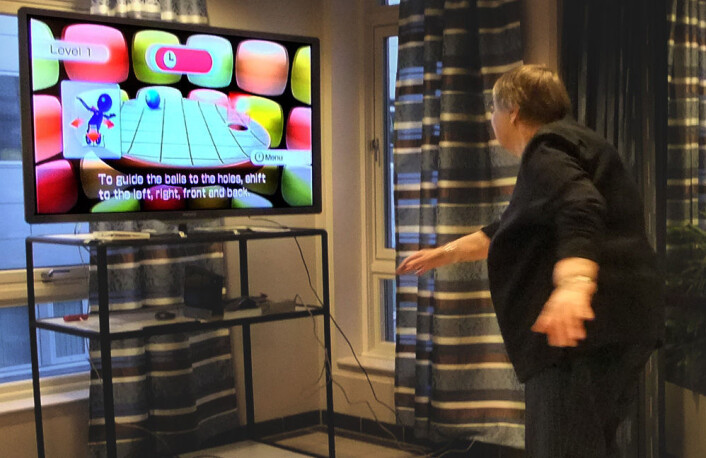Utprøving av Nintendo Wii treningsspill på Heracleum eldresenter i Tromsø. (Foto: Ellen Brox) Utprøving av Nintendo Wii treningsspill på Heracleum eldresenter i Tromsø. (Foto: Ellen Brox)