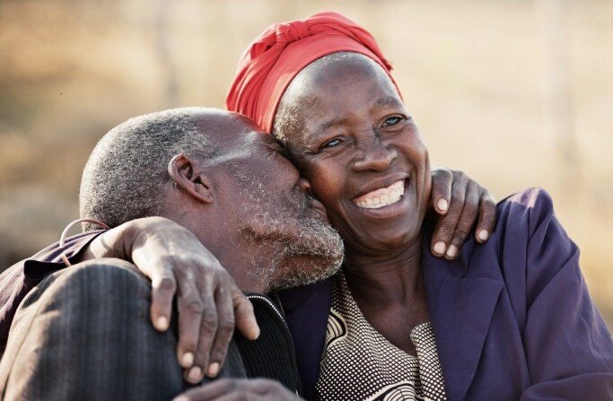 Women around the world often prefer slightly older men. Since men often want slightly younger women, this can be a good fit. Women around the world often prefer slightly older men. Since men often want slightly younger women, this can be a good fit.