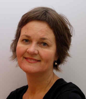 Professor Anne Børresen bruker mye tid på å fordype seg i gamle brev. (Foto: NTNU) Professor Anne Børresen bruker mye tid på å fordype seg i gamle brev. (Foto: NTNU)