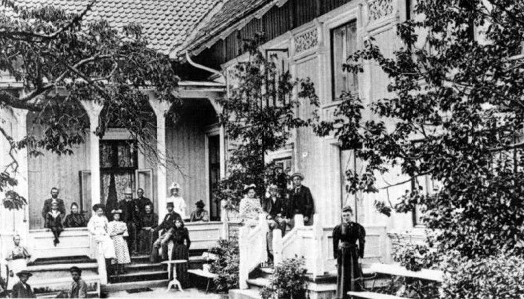 Fevik Kystsanatorium på Sørlandet var et av stedene hvor folk kom for å få frisk havluft. Fevik Kystsanatorium på Sørlandet var et av stedene hvor folk kom for å få frisk havluft.