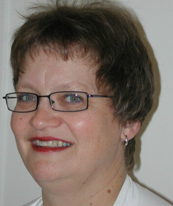 Lisbeth Rustad er spesialist i hud- og veneriske sykdommer, og avdelingsdirektør ved hudavdeleingen, Haukeland universitetssykehus. (Foto: Privat) Lisbeth Rustad er spesialist i hud- og veneriske sykdommer, og avdelingsdirektør ved hudavdeleingen, Haukeland universitetssykehus. (Foto: Privat)