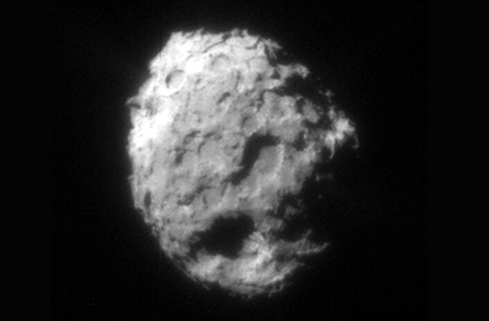 Komet Wild 2 fotografert fra sonden Stardust. (Foto: NASA) Komet Wild 2 fotografert fra sonden Stardust. (Foto: NASA)