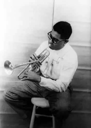 En annen jazzambassadør var Dizzy Gillespie, som imidlertid ikke oppførte seg helt som det amerikanske utenriksdepartementet ønsket seg. (Foto: Wikimedia commons)