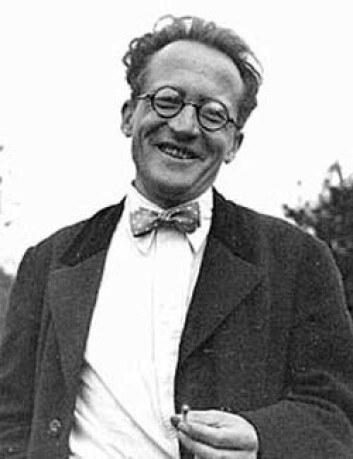 Erwin Schrödinger, kort tid før han lanserte tankeeksperimentet med katten (Foto: Ukjent, Wikimedia Commons) Erwin Schrödinger, kort tid før han lanserte tankeeksperimentet med katten (Foto: Ukjent, Wikimedia Commons)