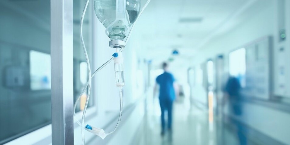 Hva kan få sykehusleger til å fortsette på arbeidsplassen sin?