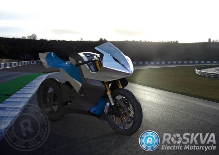 Roskva drives av to elektriske motorer, og skal oppleves like sterk som en 650 kubikk mellomstor motorsykkel. Toppfarten blir 160 kilometer i timen, og rekkevidden med første generasjon batterier 100 kilometer. (Foto: (Illustrasjon: Roskva)) Roskva drives av to elektriske motorer, og skal oppleves like sterk som en 650 kubikk mellomstor motorsykkel. Toppfarten blir 160 kilometer i timen, og rekkevidden med første generasjon batterier 100 kilometer. (Foto: (Illustrasjon: Roskva))