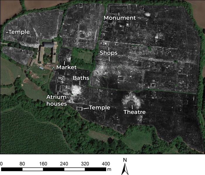 Slik ser kartet ut, med målingene lagt oppå et satellittbilde av Falerii Novi. Slik ser kartet ut, med målingene lagt oppå et satellittbilde av Falerii Novi.