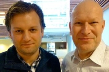 Vetle Engesbak hos Kjeller Innovasjon og Åsmund Drottning ved NORSAR samarbeider om å utvikle konseptet FrackTrack. (Foto: Bård Amundsen) Vetle Engesbak hos Kjeller Innovasjon og Åsmund Drottning ved NORSAR samarbeider om å utvikle konseptet FrackTrack. (Foto: Bård Amundsen)