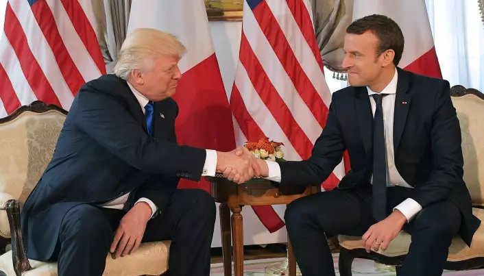 25. mai 2017 delte USAs og Frankrikes president et håndtrykk som vakte oppstuss fordi det varte uvanlig lenge.