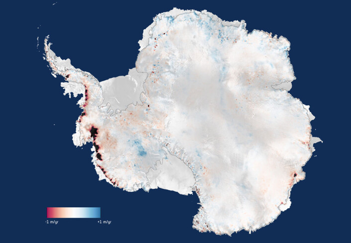 Tre års målinger fra CryoSat-satellitten viser at islaget over Antarktis nå mister 159 milliarder tonn is årlig, nok til å heve verdenshavene med 0,45 milliometer i året. Røde områder smelter, blå områder får mer is. (Foto: (Figur: ESA)) Tre års målinger fra CryoSat-satellitten viser at islaget over Antarktis nå mister 159 milliarder tonn is årlig, nok til å heve verdenshavene med 0,45 milliometer i året. Røde områder smelter, blå områder får mer is. (Foto: (Figur: ESA))