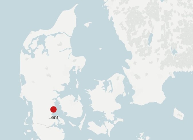 Smeltedigelen er funnet ved et større gravkompleks ved Lønt nær Haderslev. Les mer om funnstedet i boksen under artikkelen. Smeltedigelen er funnet ved et større gravkompleks ved Lønt nær Haderslev. Les mer om funnstedet i boksen under artikkelen.