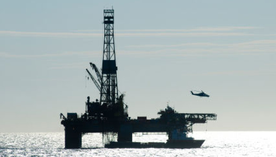 Olje og gass frå norsk sokkel tel ikkje med i våre utslepp når dei blir brent i utlandet. Ein ny studie ser på kva som skjer dersom vi tel med desse utsleppa. (Foto: iStockphoto) iStockphoto Olje og gass frå norsk sokkel tel ikkje med i våre utslepp når dei blir brent i utlandet. Ein ny studie ser på kva som skjer dersom vi tel med desse utsleppa. (Foto: iStockphoto) iStockphoto