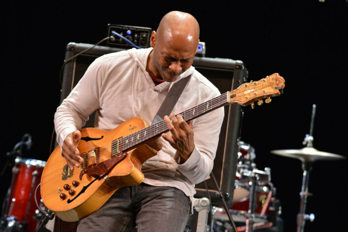 Kevin Eubanks i Dave Holland Trio, konsert på jazzfestival i St. Petersburg. (Foto: Photoagency Interpress/Zuma Press/Scanpix) Kevin Eubanks i Dave Holland Trio, konsert på jazzfestival i St. Petersburg. (Foto: Photoagency Interpress/Zuma Press/Scanpix)