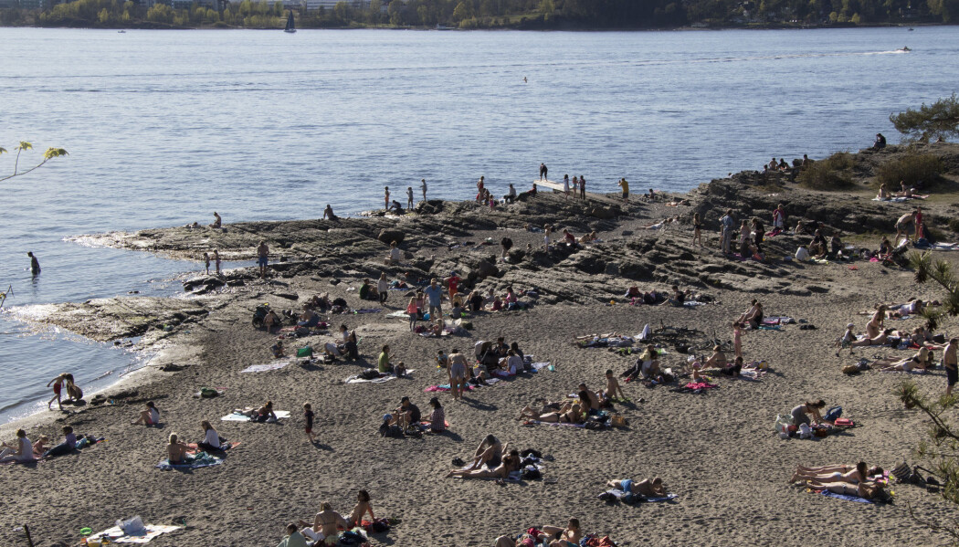 Badegjester på stranda på Huk i Oslo under noen varme dager i april i år. Badegjester på stranda på Huk i Oslo under noen varme dager i april i år.
