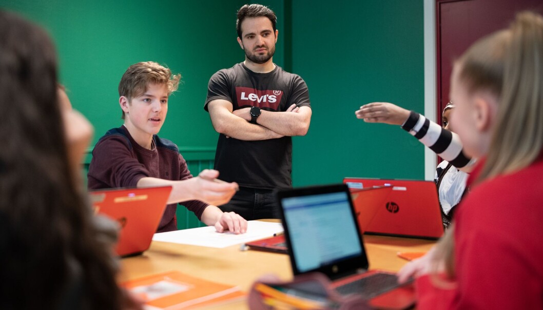 I august blir programmering en obligatorisk del av matematikkfaget i grunnskolen. Forskere sier at det nå er viktig at lærerne får den nødvendige kompetansen for å kunne gi god undervisning i programmering. I august blir programmering en obligatorisk del av matematikkfaget i grunnskolen. Forskere sier at det nå er viktig at lærerne får den nødvendige kompetansen for å kunne gi god undervisning i programmering.