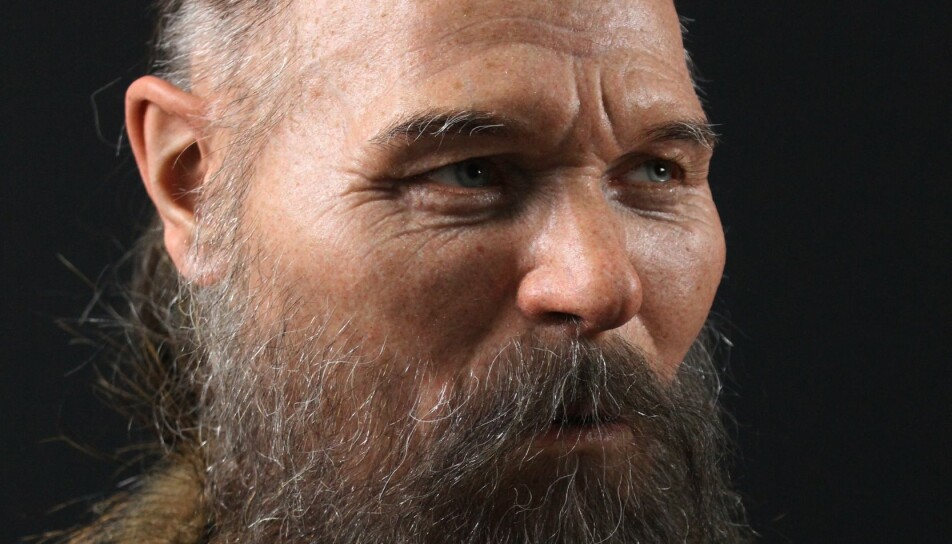 En arkeolog og skulptør har forsøkt å gi et nytt ansikt til steinaldermannen som ble halshogd for 8000 år siden.