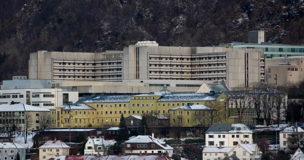 I slutten av juni døydde ein mann i 50-åra på Haukeland universitetssjukehus etter å ha fått ein tidobbel dose med cellegift. I slutten av juni døydde ein mann i 50-åra på Haukeland universitetssjukehus etter å ha fått ein tidobbel dose med cellegift.
