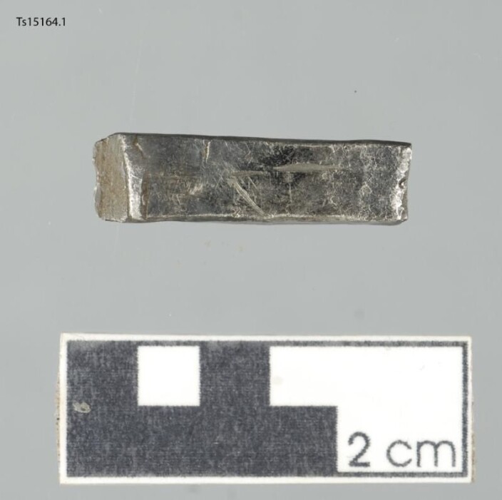 Silver payment could be used both to pay for goods (per gram of silver) and as a resource for silversmiths. Silver payment could be used both to pay for goods (per gram of silver) and as a resource for silversmiths.