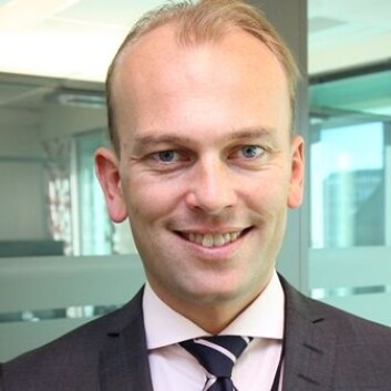 – Regjeringen har ingen planer om å innføre karensdag, beroliger statssekretær Kristian Dahlberg Hauge i Arbeids- og sosialdepartementet. (Foto: Arbeids- og sosialdepartementet) – Regjeringen har ingen planer om å innføre karensdag, beroliger statssekretær Kristian Dahlberg Hauge i Arbeids- og sosialdepartementet. (Foto: Arbeids- og sosialdepartementet)