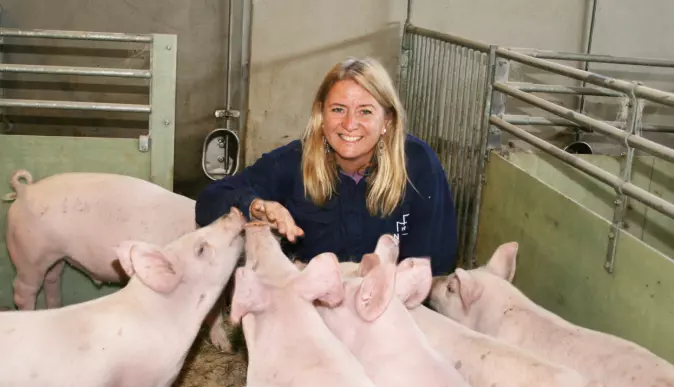 Inger Lise Andersen er professor i etologi ved NMBU. Hun tror det ville vært vanskelig å spise kjøtt hvis vi skulle hatt samme forhold til grisen og hunden.